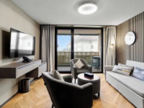 ベルク & ベルク ホテル ケルンス - セルフ チェックイン ケルンスのホテル