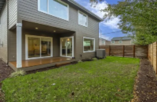 Brand New 5BR Home Fenced Yard Ample Parking