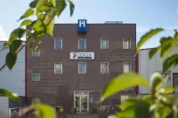 Iraipe Izaga Hostal - Hostels