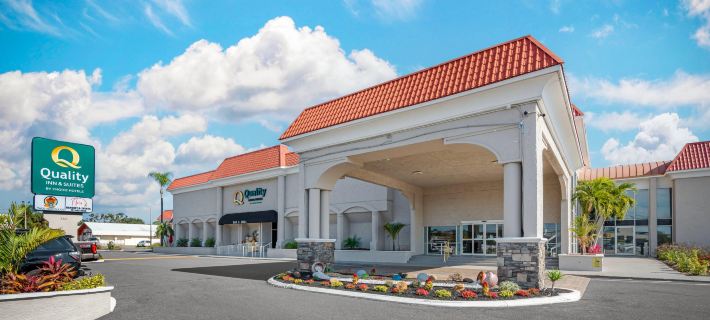 Quality Inn & Suites Conference Center Hotels in Pasco County