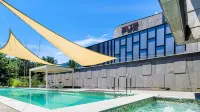 Villafuzz Pool Villa - Parking