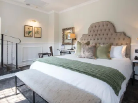 โรงแรม ANEW Hilton Pietermaritzburg โรงแรมในHowick