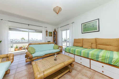 P 02 - Bedroom 2 in Meia-Praia Seaview Guesthouse - 3 stelle