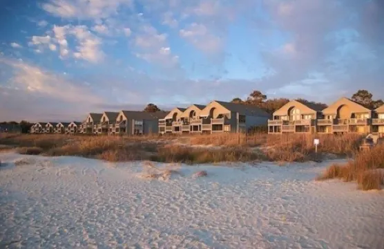 STUNNING BEACHFRONT UPPER VILLA,Electric Awning over Deck,Amenity Cards INCLUDED