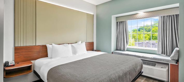 Microtel Inn & Suites by Wyndham Washington/Meadow Lands Hotels in Washington County