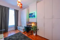 Euro Edens Brussels - Cozy Family Suite