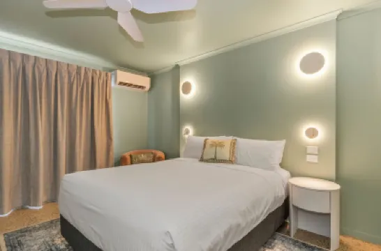Victoria Street Boutique Hotel Townsville Hotels near The Strand