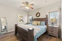 Oak Lane Escape - Branson - Resort Condo on Golf Course w/ Endless Amenities