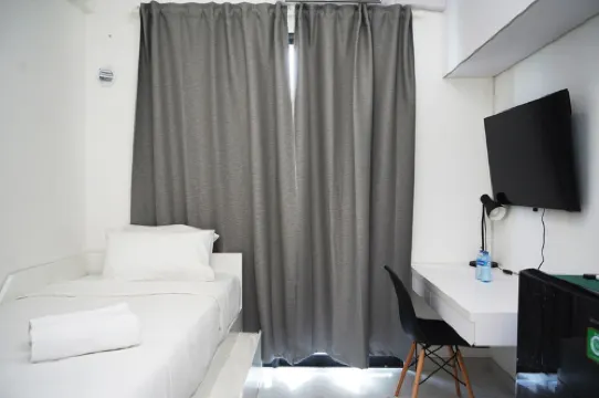 Nice and Restful Studio Sky House BSD Apartment By Travelio