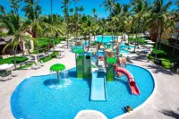 Tropical Deluxe Princess - All Inclusive - Beach