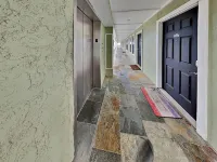 Kontiki Beach Resort 318