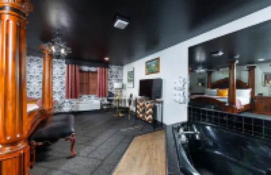 Hotel J Green Bay