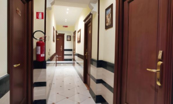 Hotel Valentino Palace