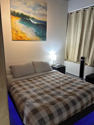 Downtown Edmonton Loft – Bright, Modern & Affordable
