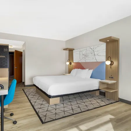 Best Western Plus Rose City Conference Center Inn