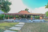 Royal Brongto Hotel