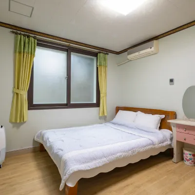 Geoje Gaja Pension Hotels near Sinseondae Cliff