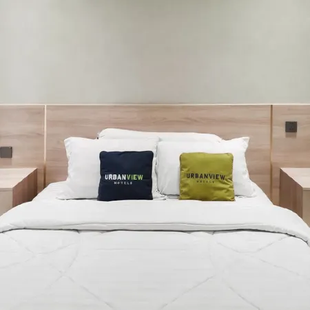 Urbanview Hotel Tentrem 2 near Alun-Alun Blora