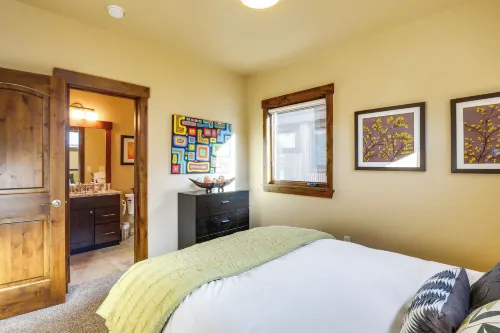 Frisco Condo w/ Rooftop Deck: Walk to Main St! - 3-Star
