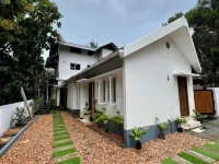 Little Chandhana Guest House Hotels in Kottayam