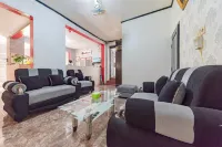 RedDoorz Syariah near Ciledug Station - Bintang 2
