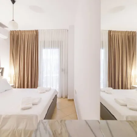 Gaia's Apartments Vlore Отели рядом с достопримечательностью «Пляж Влоре»