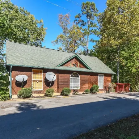 Great View! Pool Table,Hot Tub,Privacy,Fireplace