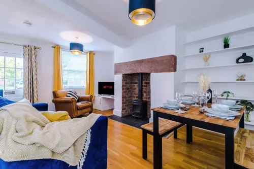Lovely House Great Location Perfect for Couples - balcony