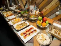 Mildom Hotel - พร้อมอาหารเช้า