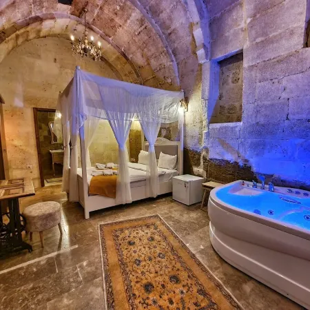 Lavinia Cappadocia Cave