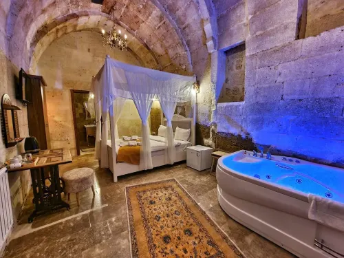 Lavinia Cappadocia Cave