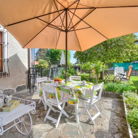 La Finestra Sul Lago: Lake Maggiore View & Garden - Happy Rentals