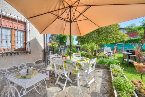 La Finestra Sul Lago: Lake Maggiore View & Garden - Happy Rentals - 4 stjerner