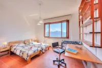 La Finestra Sul Lago: Lake Maggiore View & Garden - Happy Rentals - 4 stjerner