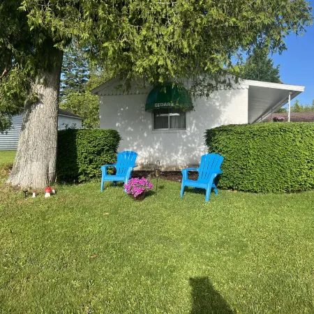 Cedars Motel