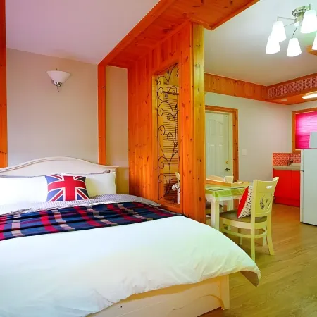 Buan Lemon Terrace Pension