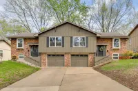 3Br 2 King Beds Near Downtown Overland Park - Apartments