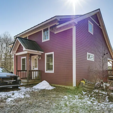 Group Friendly! Mtn-view Haven in Waterbury Center