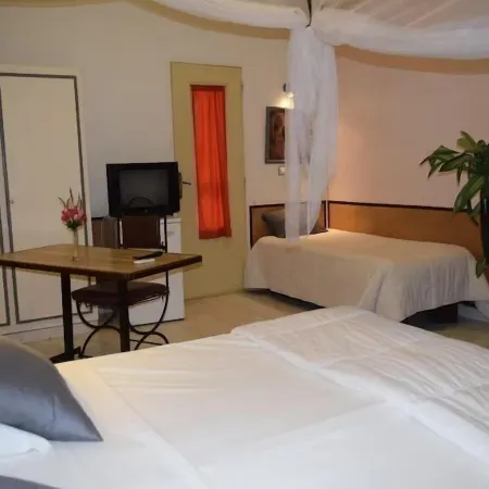 Fana Hotel