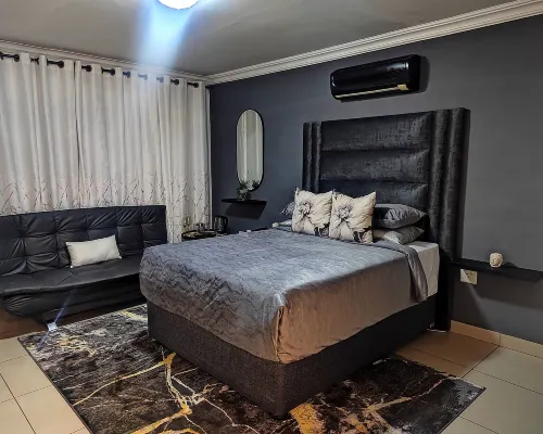 Royal ensuit at Palma spaces Hotels near Sinoville