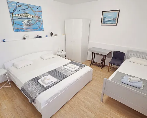 Apartment Murva Hotels in Primosten