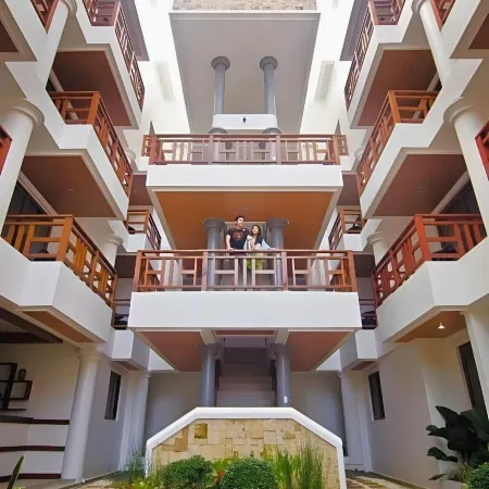 Giulius Boracay Italian Resort