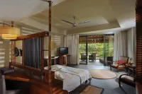 特魯奧比奇斯比奇科默水療度假飯店 - 無邊際泳池