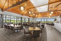 13th Beach Golf Lodges - breakfast