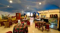 Thongsomboon Club Hotel - Hot Springs