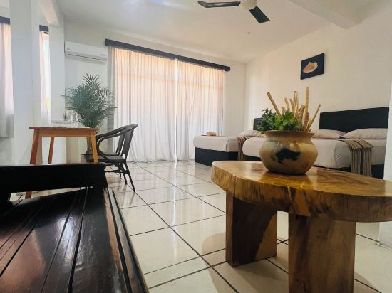 Apartment with Blacony and Sea View