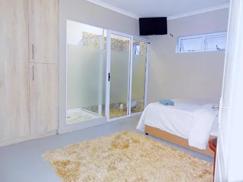BKaap2 Queens and Kings Guest House - 2-Star