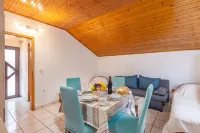 Studio Apartment Iva - Mountain view
