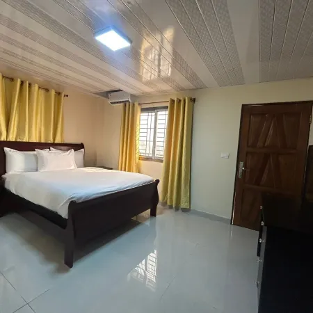 Moima Plaza Guesthouse
