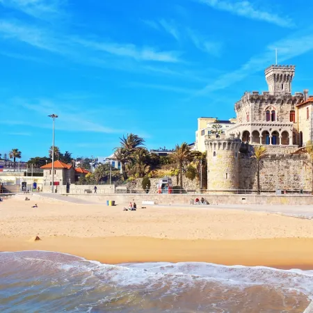 Cantinho em Cascais, Espaçoso T3 com Varandas